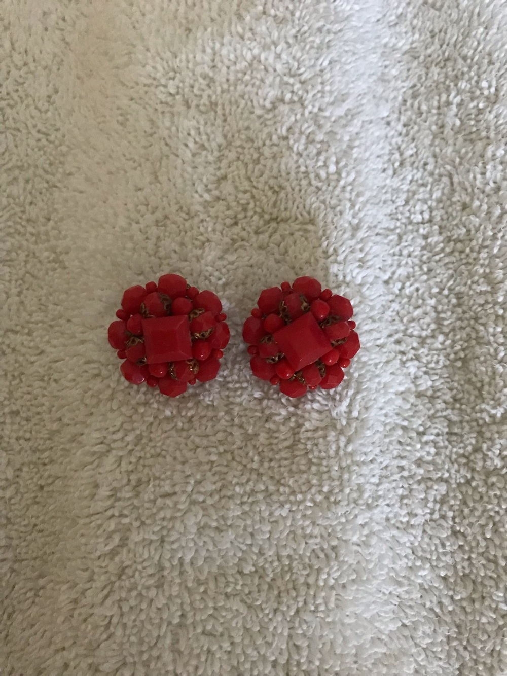 Red Beaded Cluster Clip-On Earrings - Women Accessories